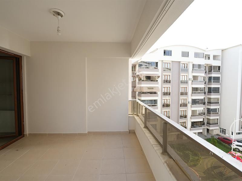 C21 Cius; Günaydın Sitesinde 3+1 Ara Kat Deniz Manzaralı Kiralık Daire - Görsel 14