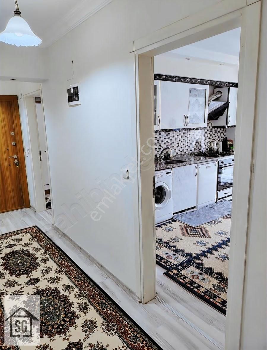 Dalaman Merkezde Satılık Ara Katta Geniş 3+1 Daire - Görsel 4