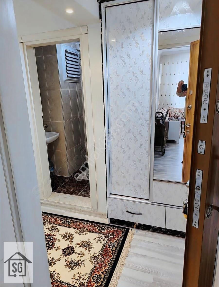 Dalaman Merkezde Satılık Ara Katta Geniş 3+1 Daire - Görsel 2