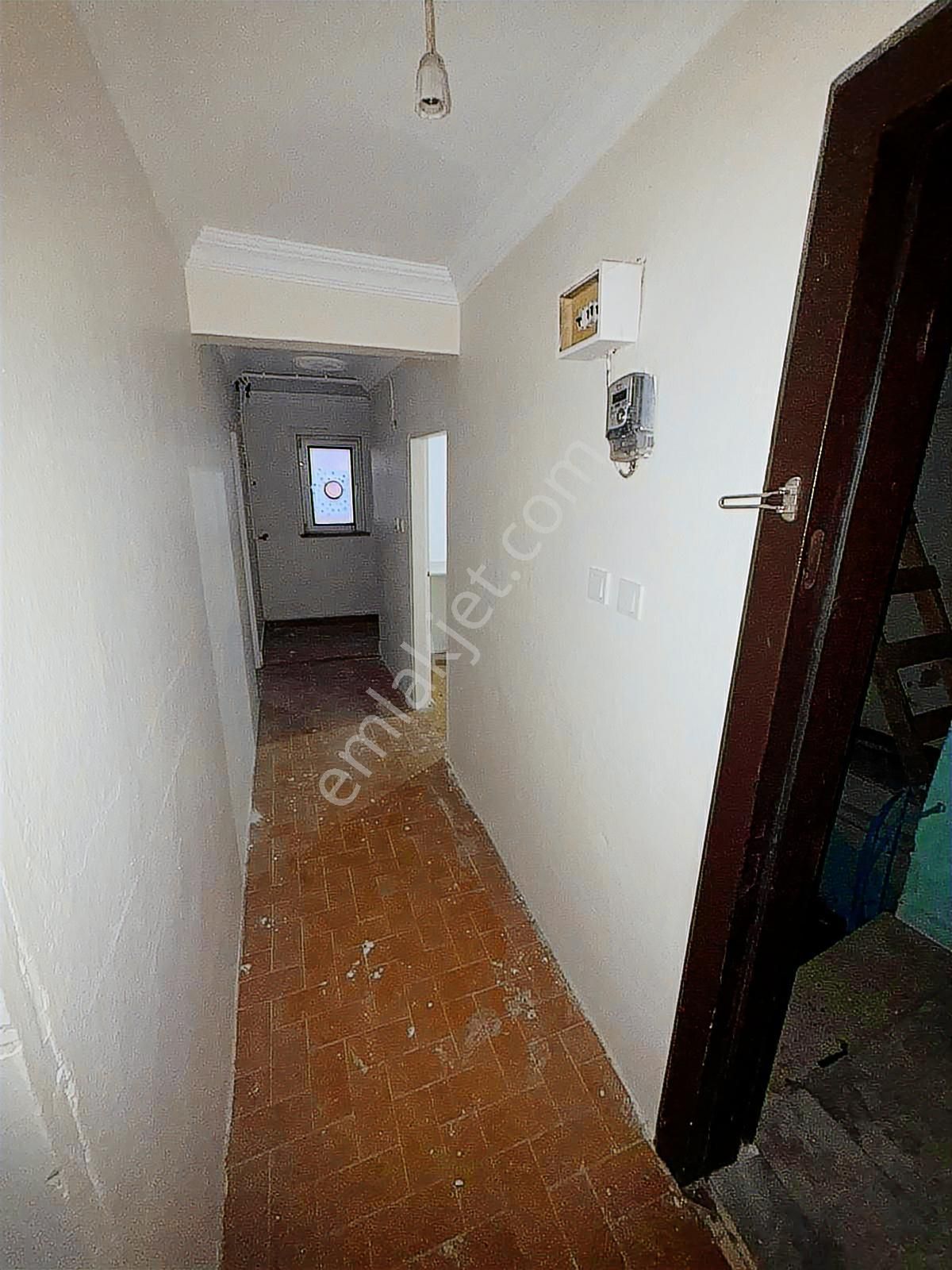 Torunlar Emlaktan Kiralık 1+1 Boş 4 Kat Daire Yeni Mah - Görsel 8