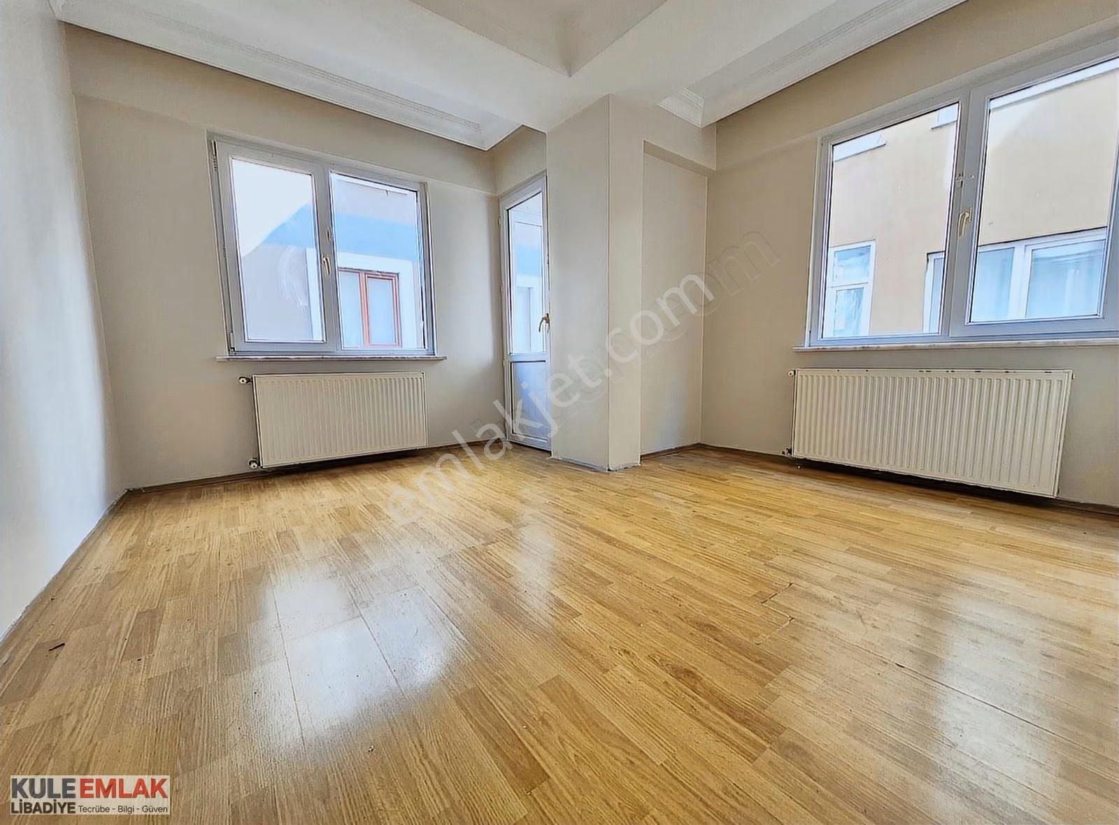 Esenevlerin En Güzel Yerinde Geniş Kullanışlı Daire - Görsel 7