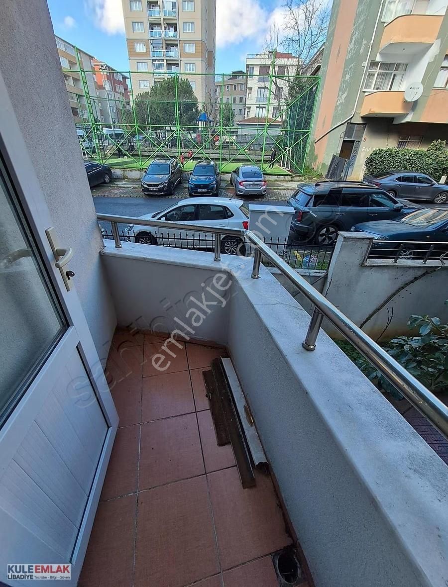 Esenevlerin En Güzel Yerinde Geniş Kullanışlı Daire - Görsel 18