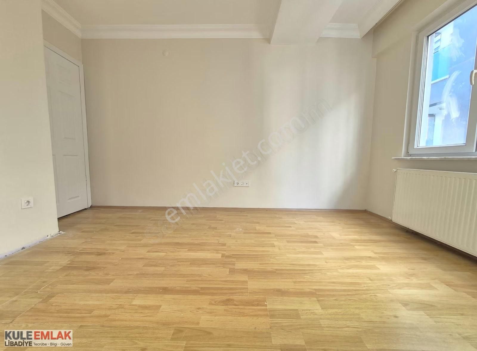 Esenevlerin En Güzel Yerinde Geniş Kullanışlı Daire - Görsel 17