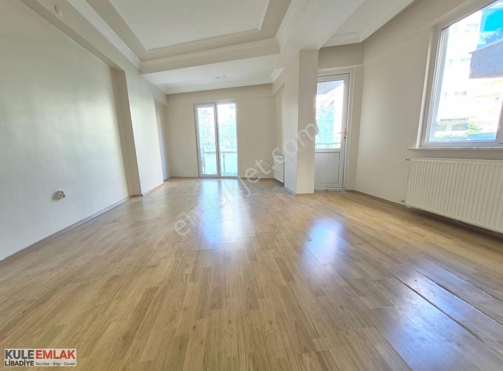 Esenevlerin En Güzel Yerinde Geniş Kullanışlı Daire - Görsel 19