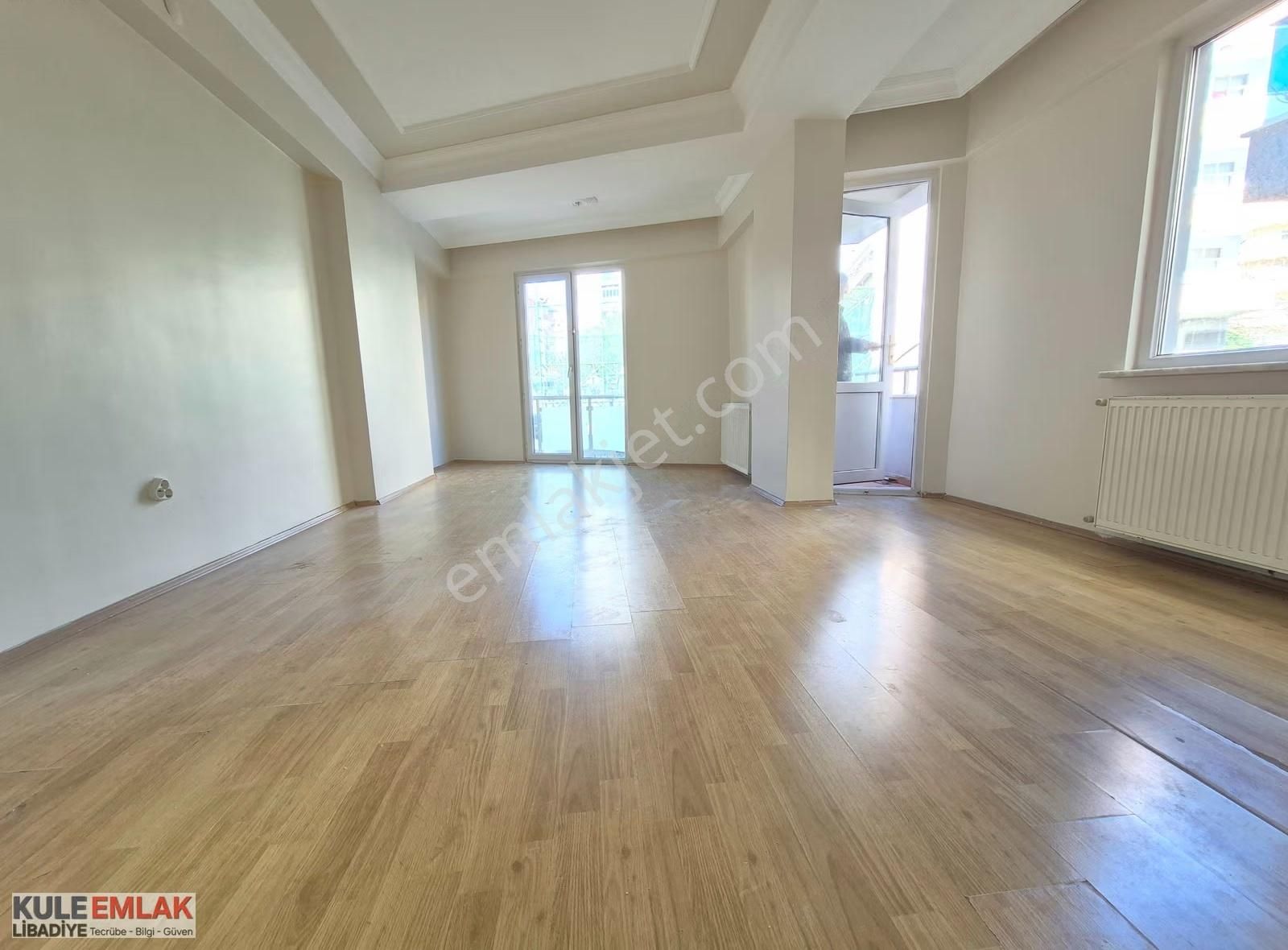 Esenevlerin En Güzel Yerinde Geniş Kullanışlı Daire - Görsel 28