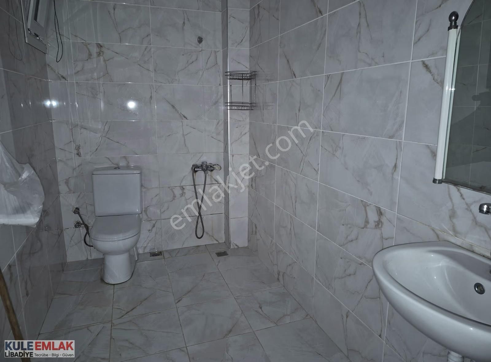 Kısıklının En Güzel Yerinde Yatırımlık Giriş Kat Daire - Görsel 24