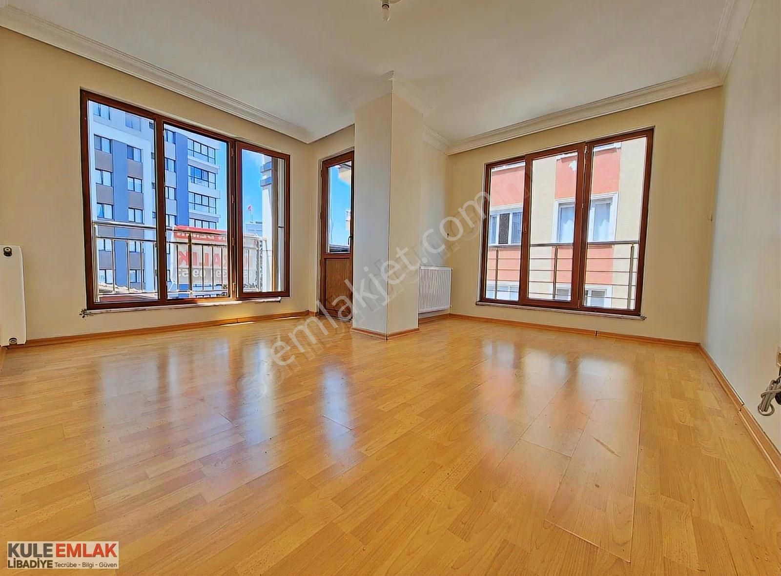 Muhteşem Lokasyonda Metroya Yakın Ara Kat Daire - Görsel 2