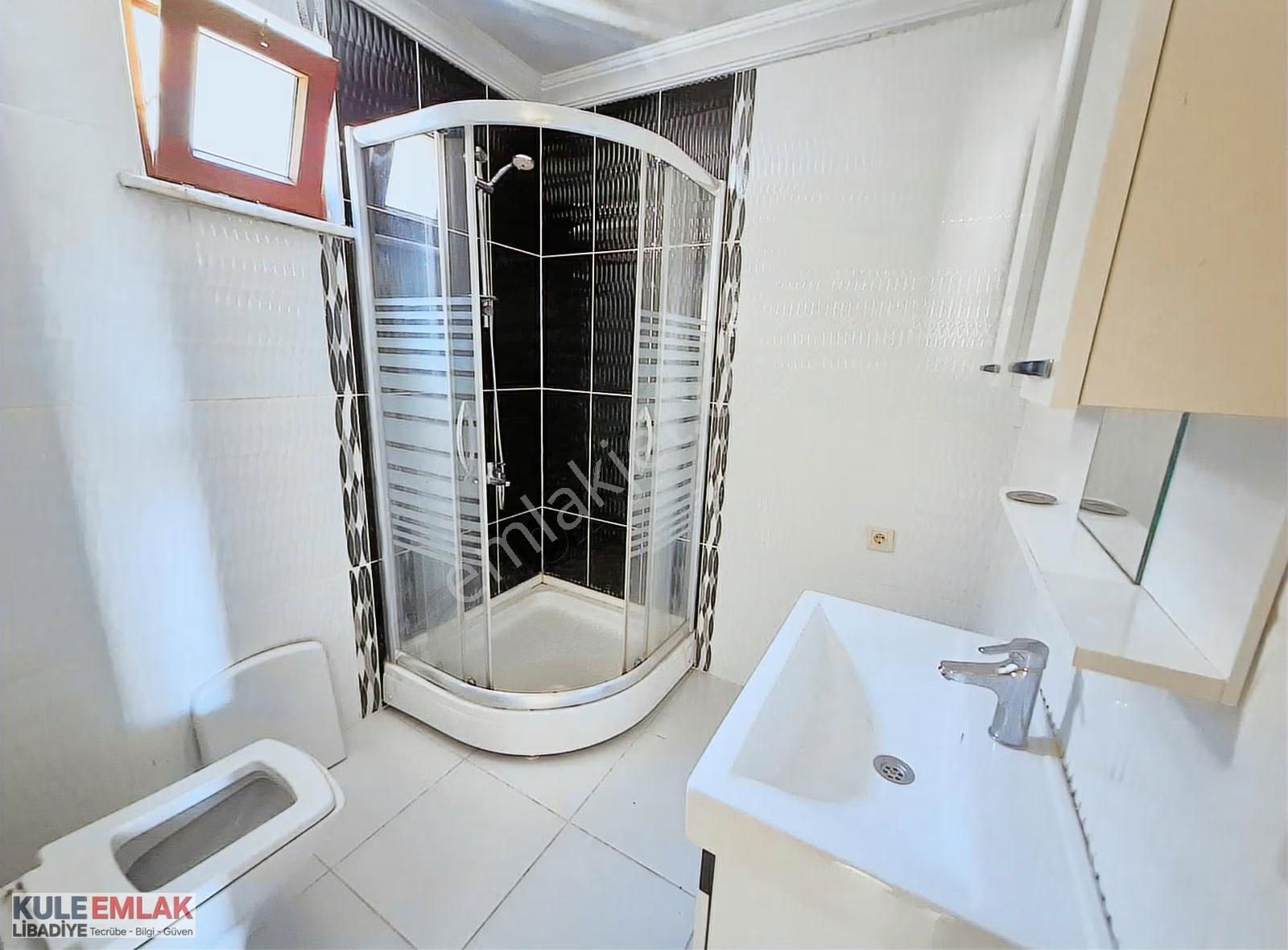 Muhteşem Lokasyonda Metroya Yakın Ara Kat Daire - Görsel 6