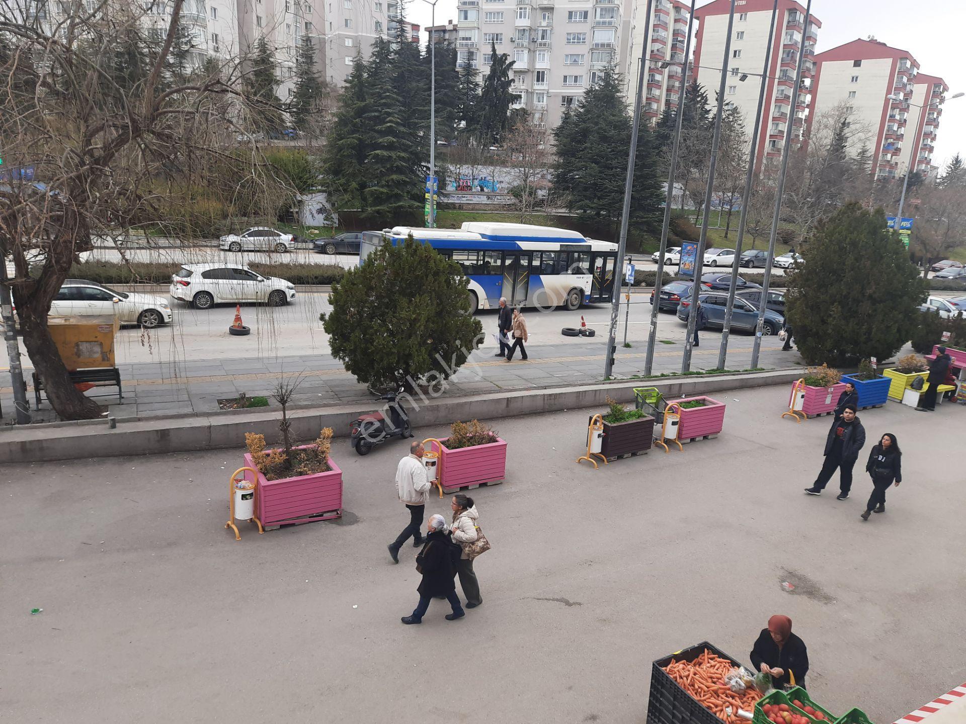 Satılık İşyeri Ofis Büro Plaza Metro Avm Labirent İş Merkezi Ulaşım Otobüs Dolmuş İşlek Cadde - Görsel 9
