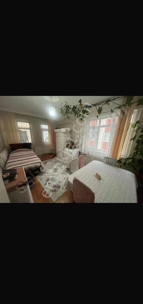 Cumhuriyet Mh. Acil Sultangazinin En Güzel Mahallesi 3+1 120 Mt - Görsel 3