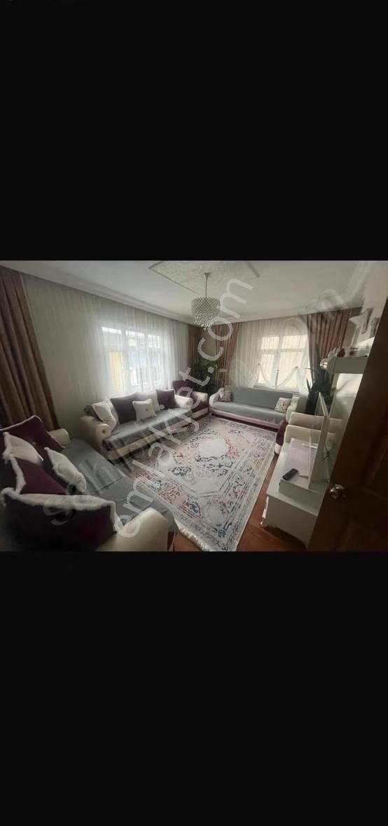 Cumhuriyet Mh. Acil Sultangazinin En Güzel Mahallesi 3+1 120 Mt - Görsel 2