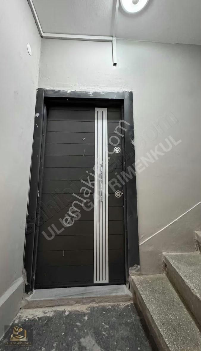 Ulus'tan Kocamustafapaşa'da Sıfır Tadilat 1+1 42m2 2.kat - Görsel 5