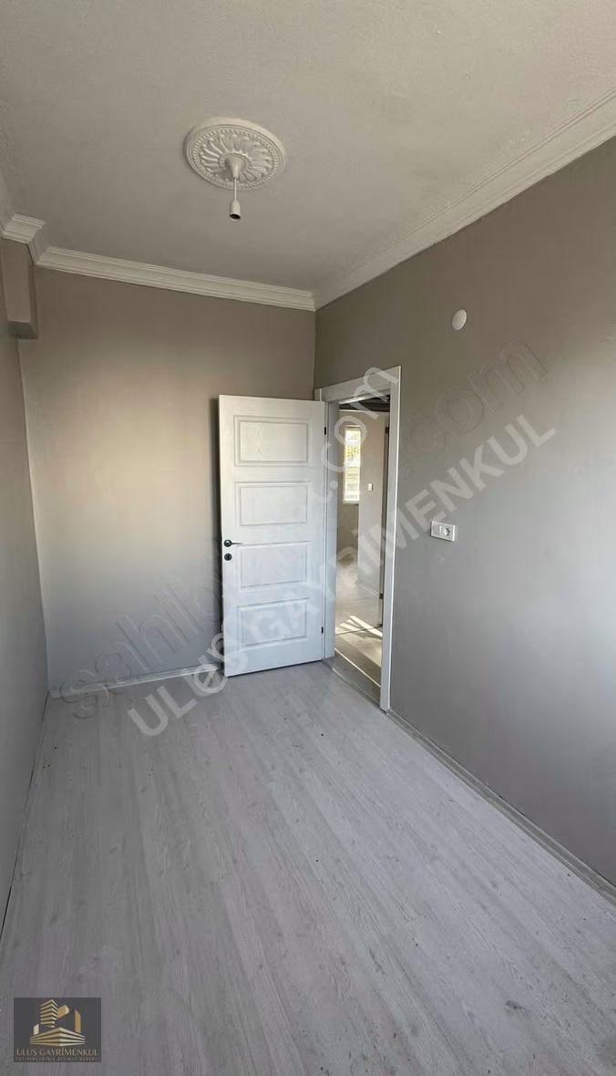 Ulus'tan Kocamustafapaşa'da Sıfır Tadilat 1+1 42m2 2.kat - Görsel 7