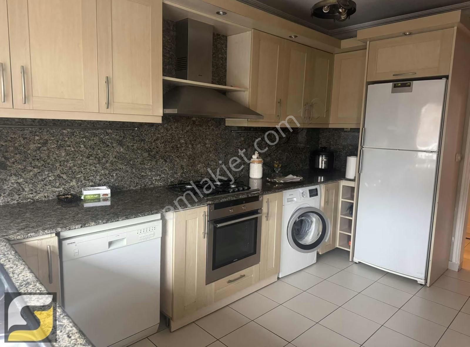 Cumhuriyet Mahallesinde Satılık 3+1 Ayrı Mutfak Daire - Görsel 20