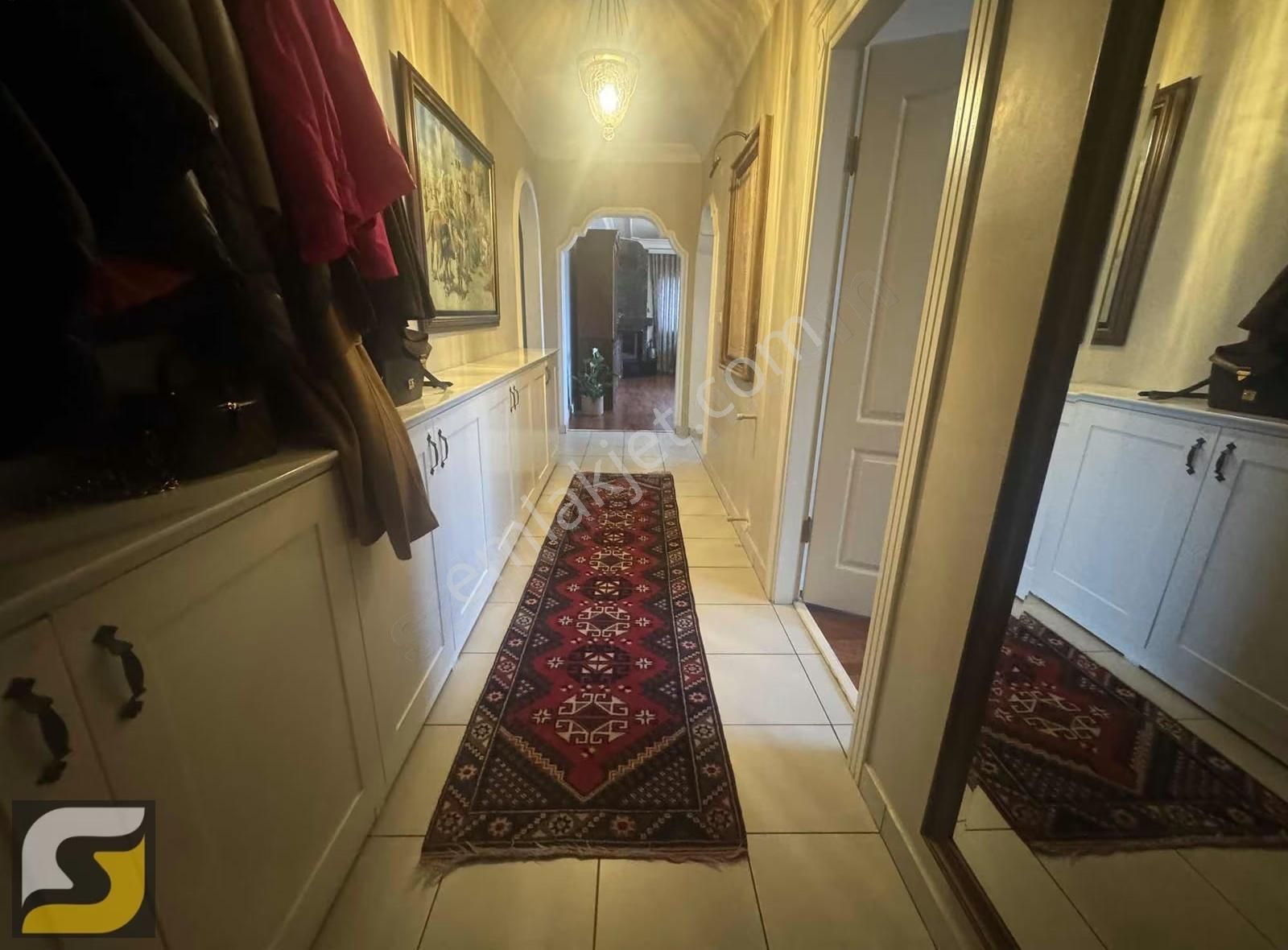 Cumhuriyet Mahallesinde Satılık 3+1 Ayrı Mutfak Daire - Görsel 11