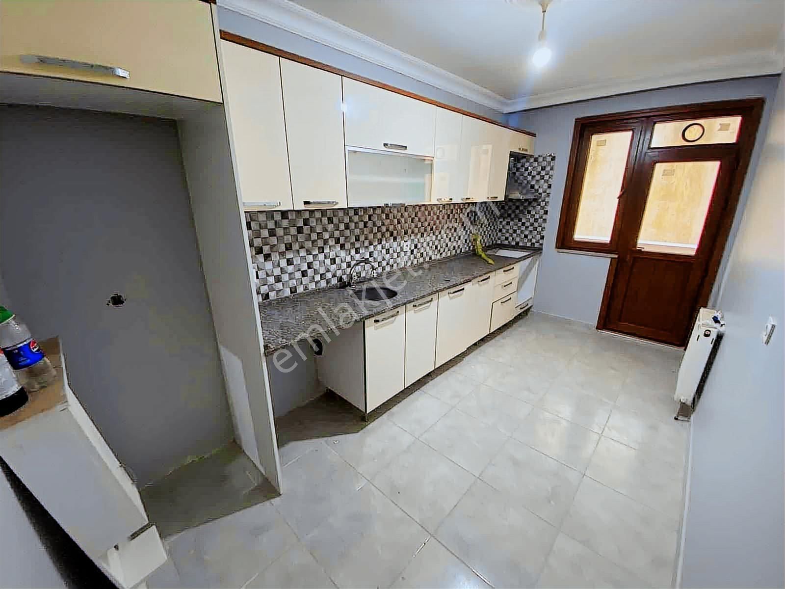 Gebze Barış Mah Satılık Kapalı Otopark Üstü 2+1 | 6 Yıllık Daire - Görsel 13