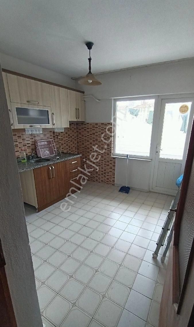 Tekira Avm Civarı 2+1 Kiralık Daire - Görsel 3