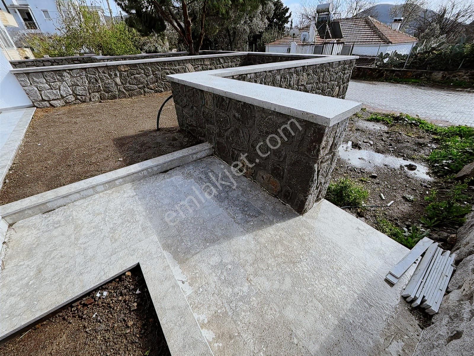 Gümüşlük Merkezde Eşyasız Kiralık 3+1 Geniş İkiz Villa - Görsel 10