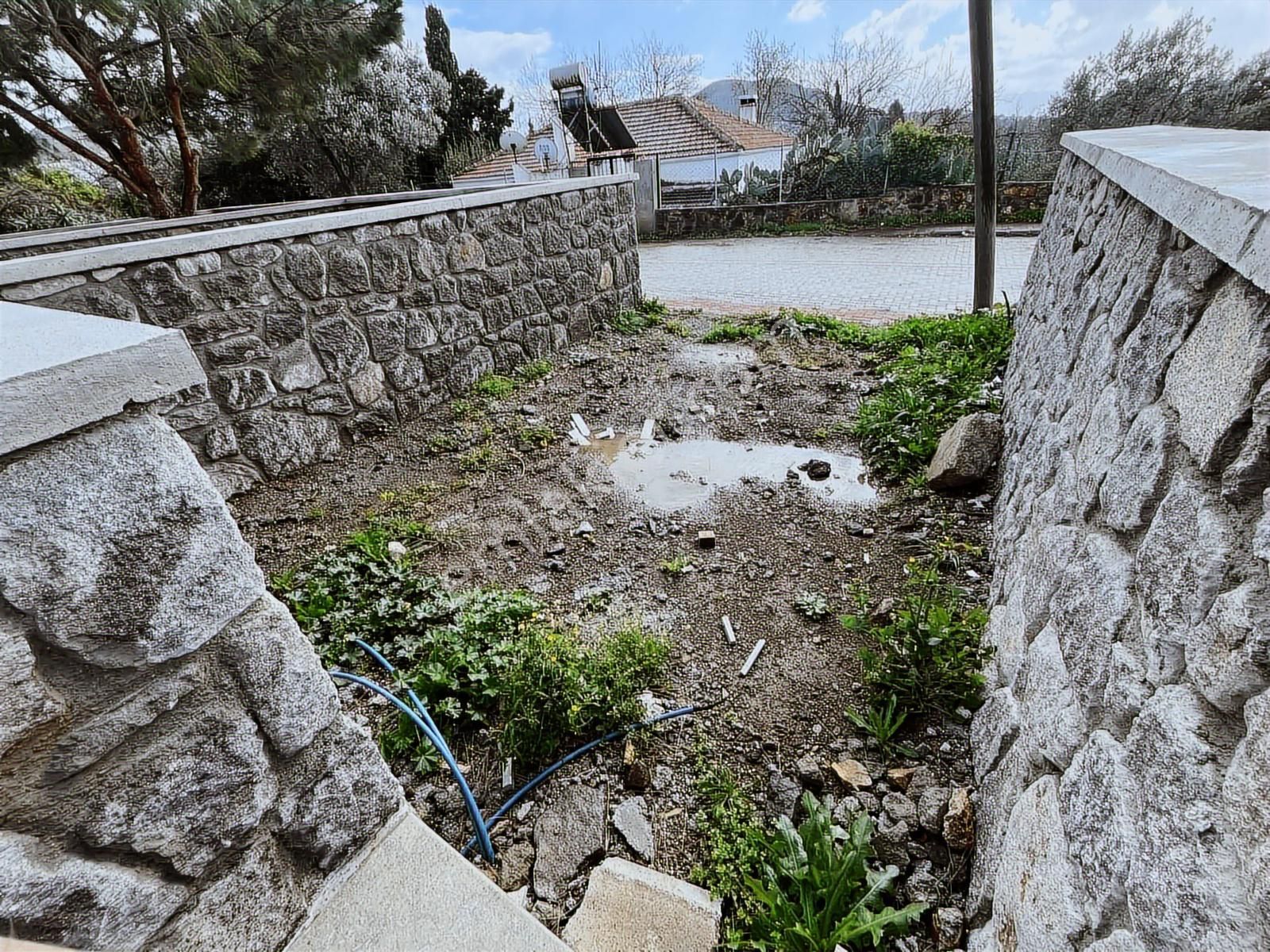 Gümüşlük Merkezde Eşyasız Kiralık 3+1 Geniş İkiz Villa - Görsel 6