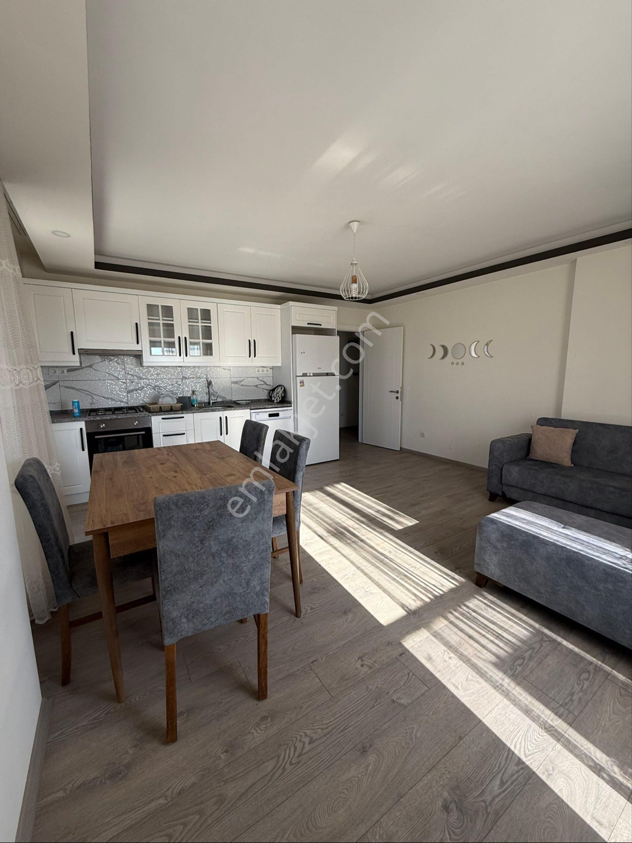 Acil Satılık Site İçinde Ön Cephe 2. Kat Daire - Görsel 2