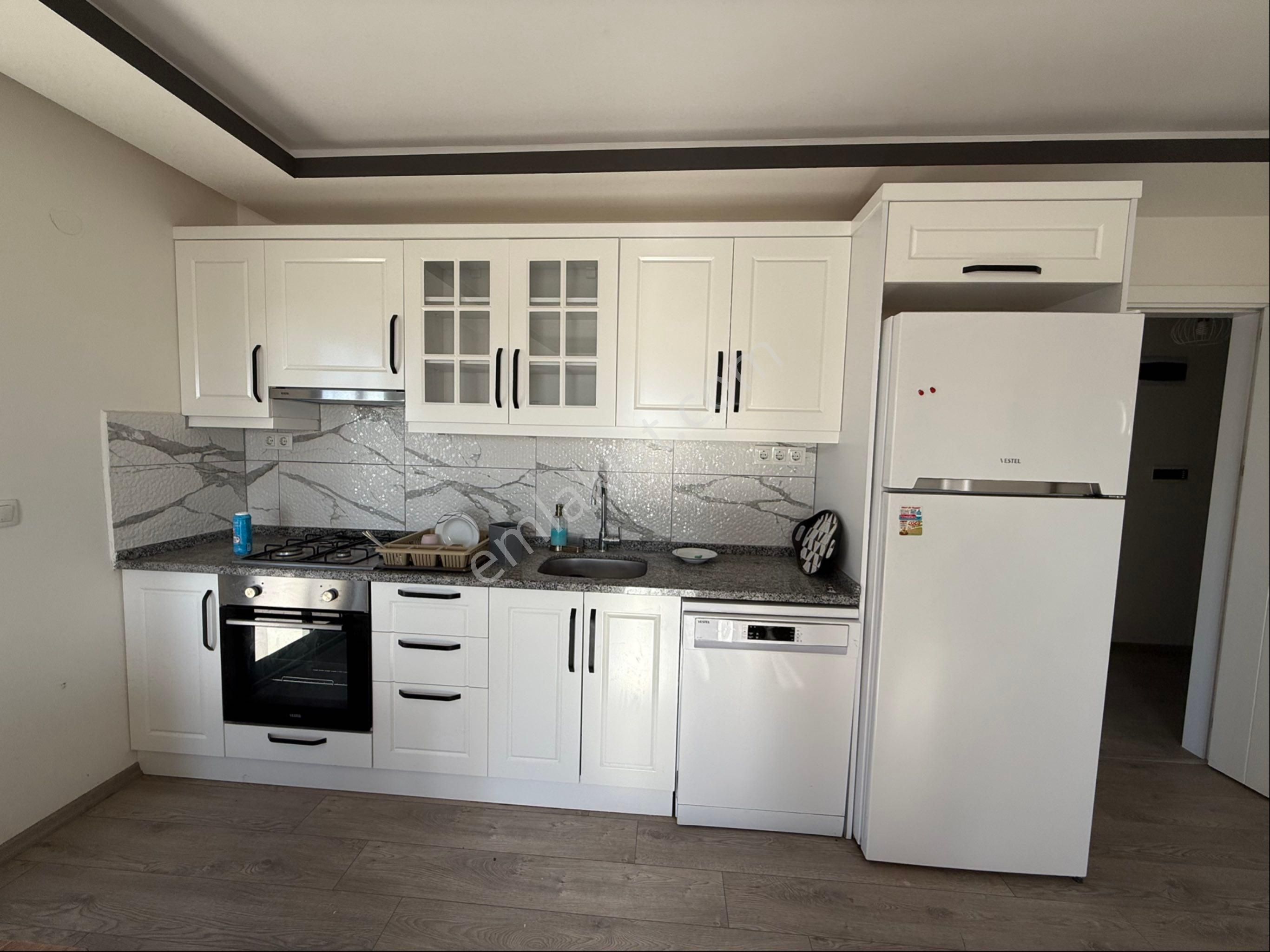 Acil Satılık Site İçinde Ön Cephe 2. Kat Daire - Görsel 3