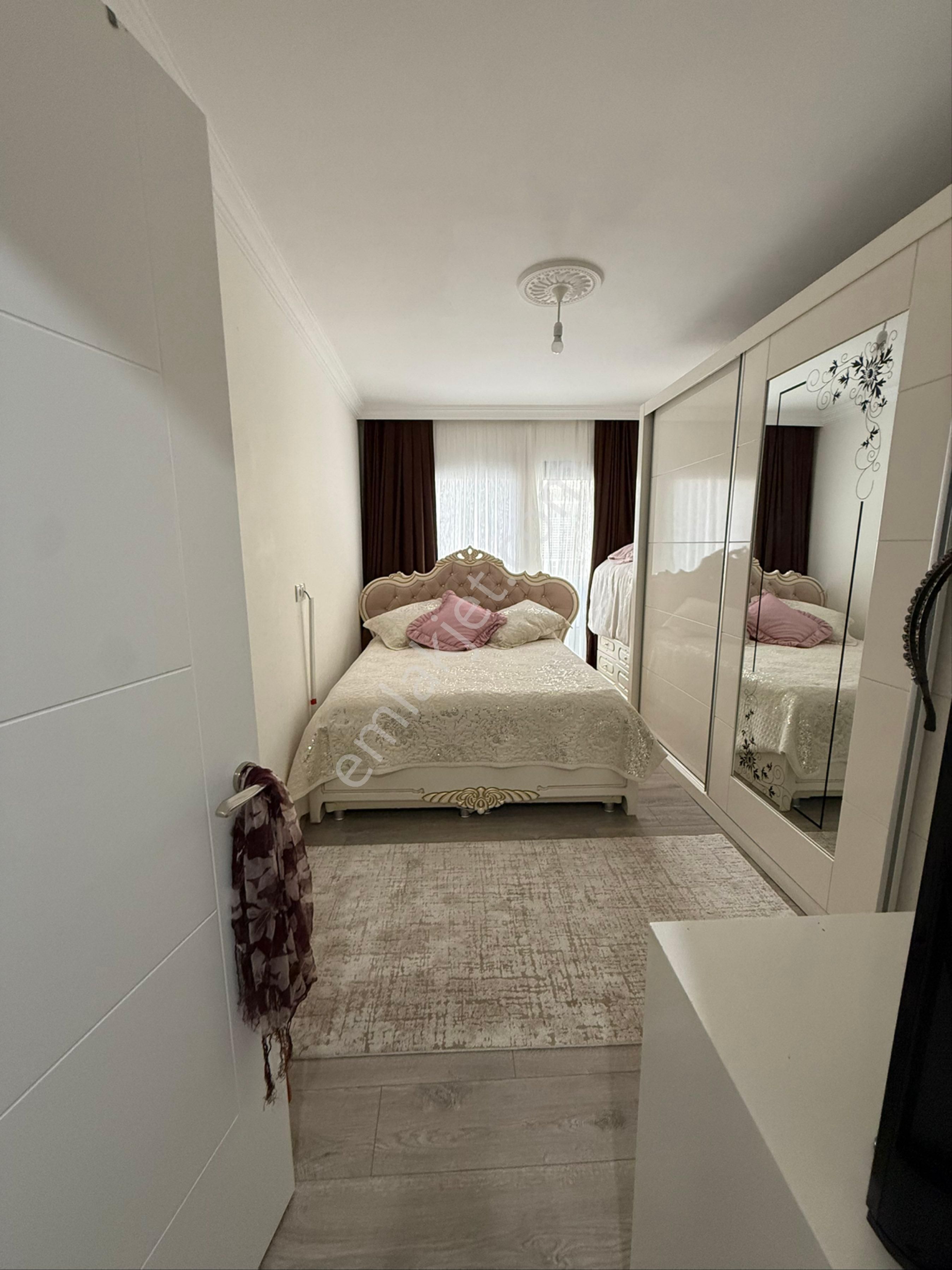 Acil Satılık Site İçinde Ön Cephe 2. Kat Daire - Görsel 12