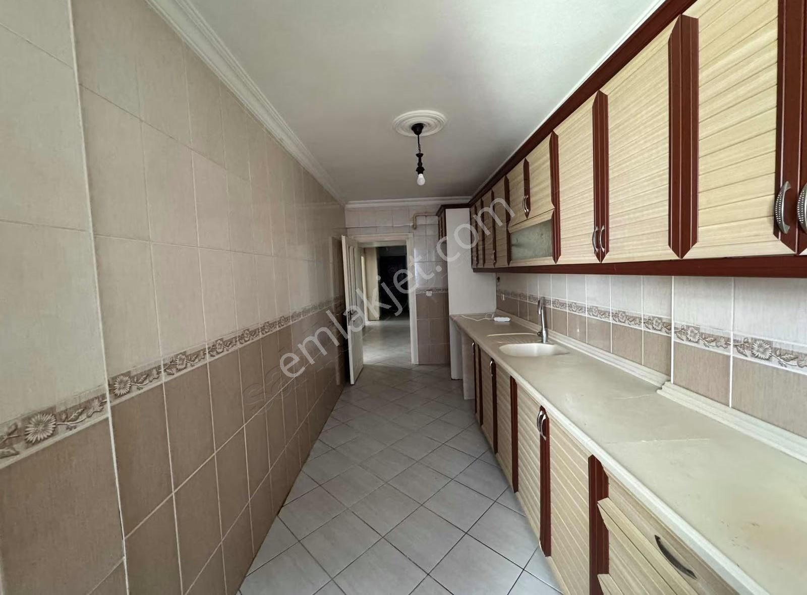 Fevzipaşa Mahallesin De Satılık 2+1 Daire - Görsel 2