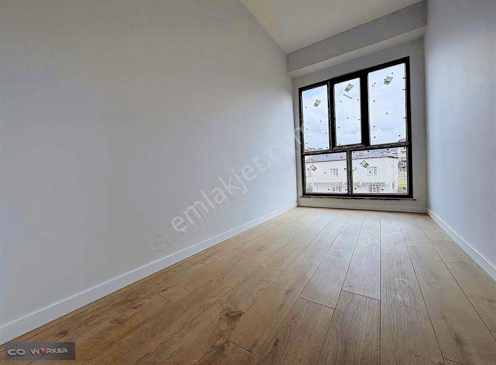 Pendik Velibaba Mah.cadde Üzeri Açık&kapalı Otopark Kiralık 2+1 - Görsel 2
