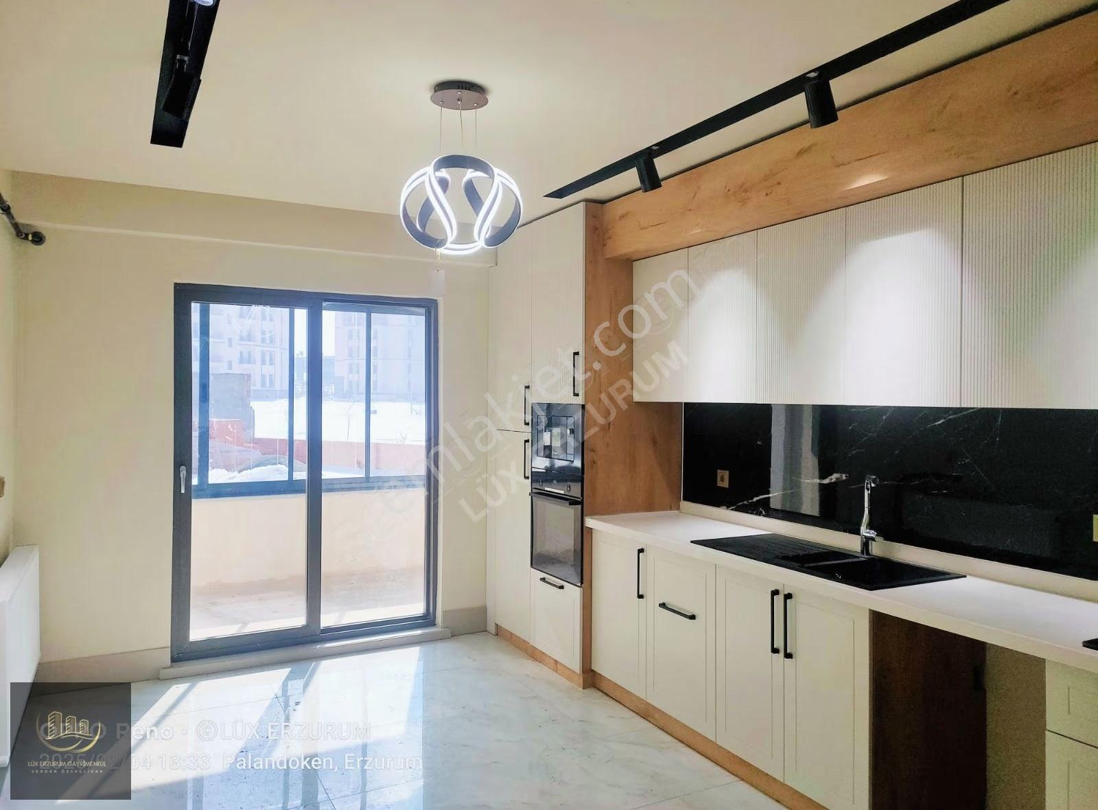 Yıldızkent'te Sıfır Lüks 4+1 Daire: 150m², Otoparklı, Hazır