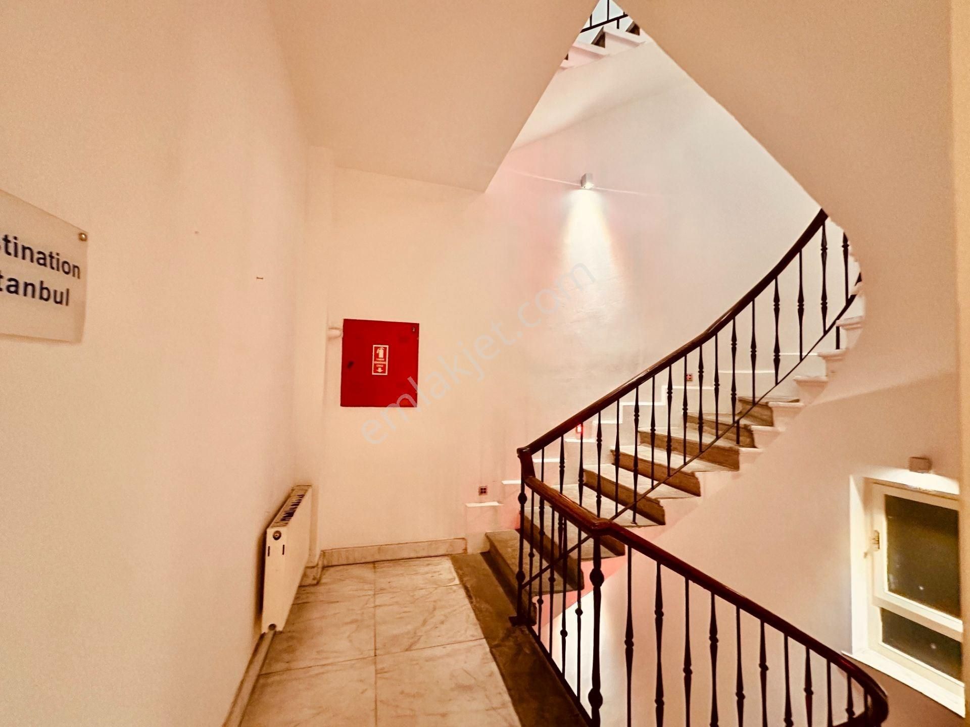 Beyoğlu Odakule'de, Kiralık Katlar Veya Komple Kiralık Bina - Görsel 7