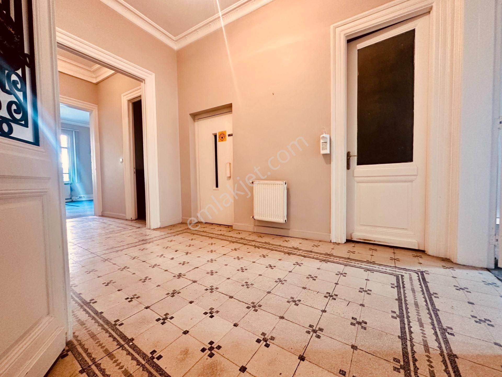 Beyoğlu Odakule'de, Kiralık Katlar Veya Komple Kiralık Bina - Görsel 8