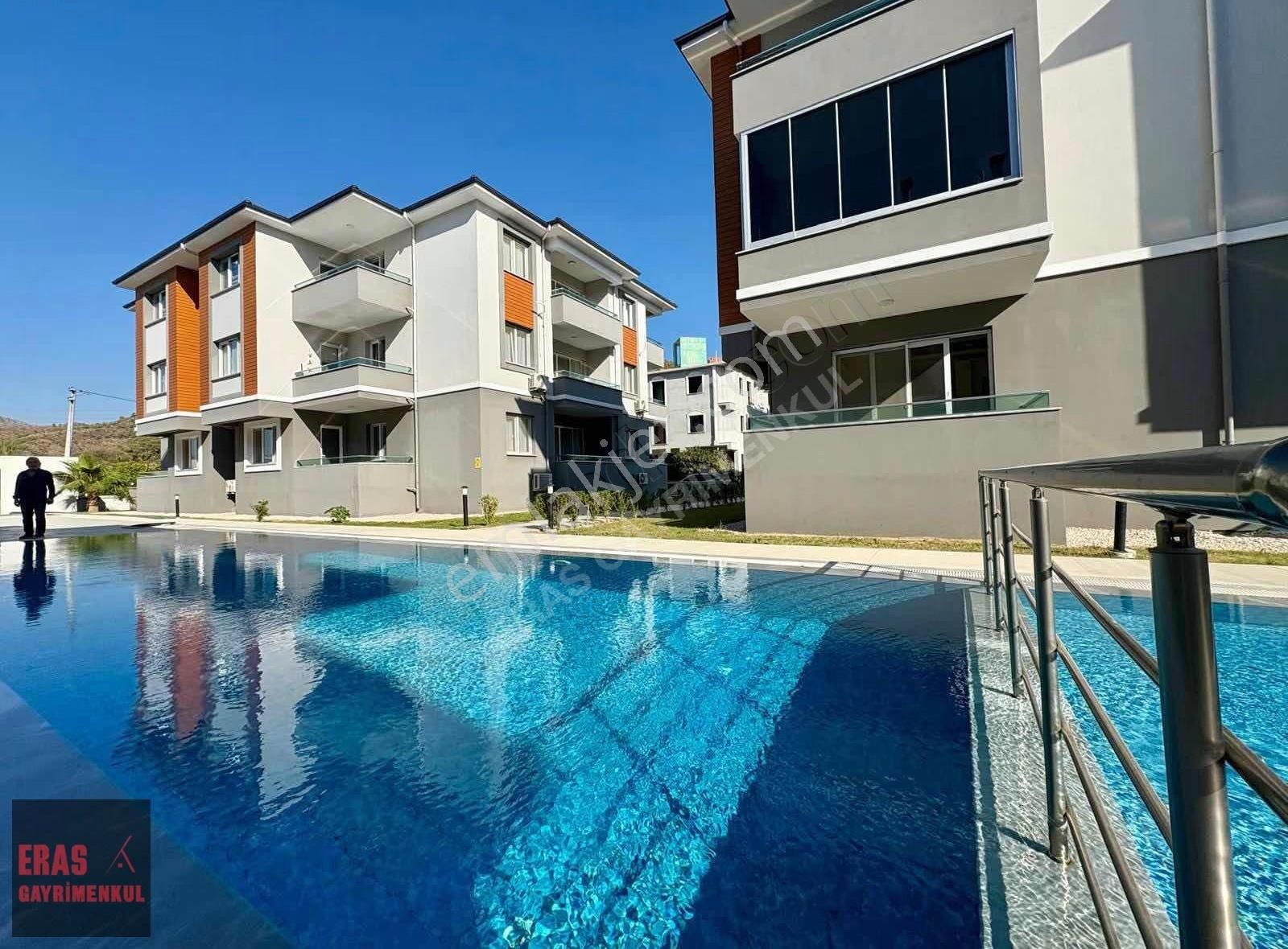 Eras Gayrimenkulden Dalaman'da Yüzme Havuzlu Sitede 1+1 Daire