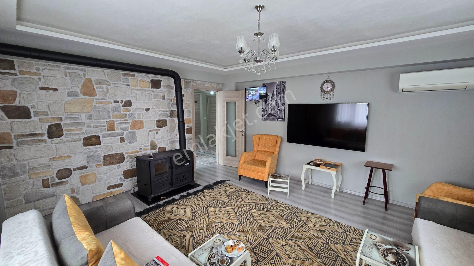 Buca Kırklar Mahallesinde Satılık Arsa İçinde Müstakil Ev - Görsel 11