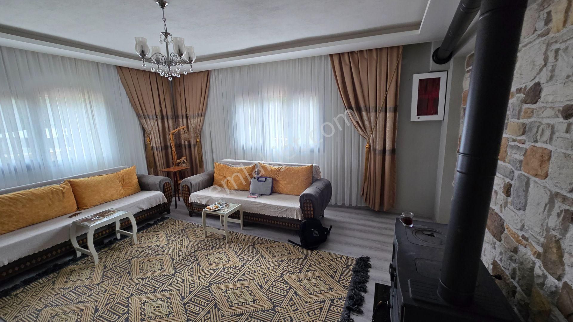 Buca Kırklar Mahallesinde Satılık Arsa İçinde Müstakil Ev - Görsel 10