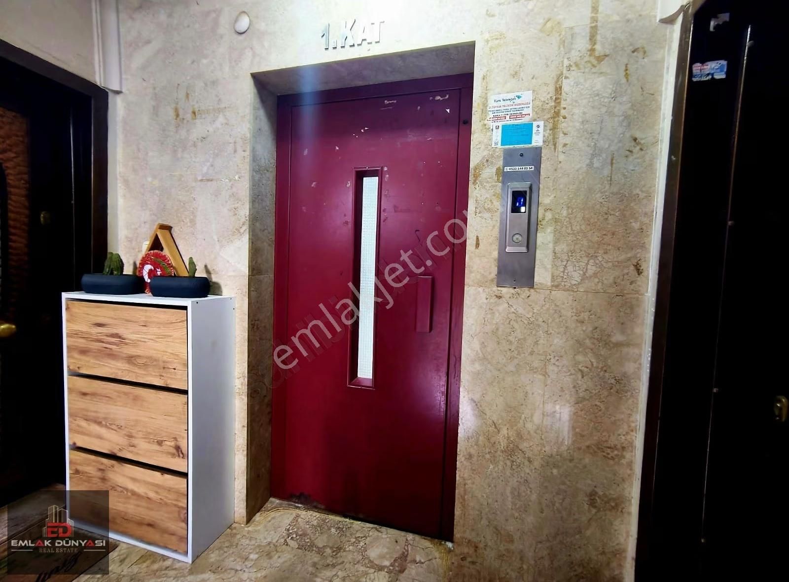 Şelale Mah.site İçi Full Krediye Açık Ara Katta 3+1 145m2 Daire - Görsel 23