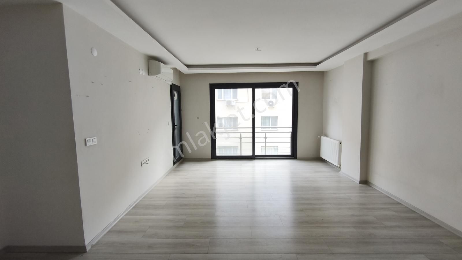Bornova Aşıkveysel Rekreasyon Alanı 6 Yaşında 2+1 Kiralık Daire - Görsel 3