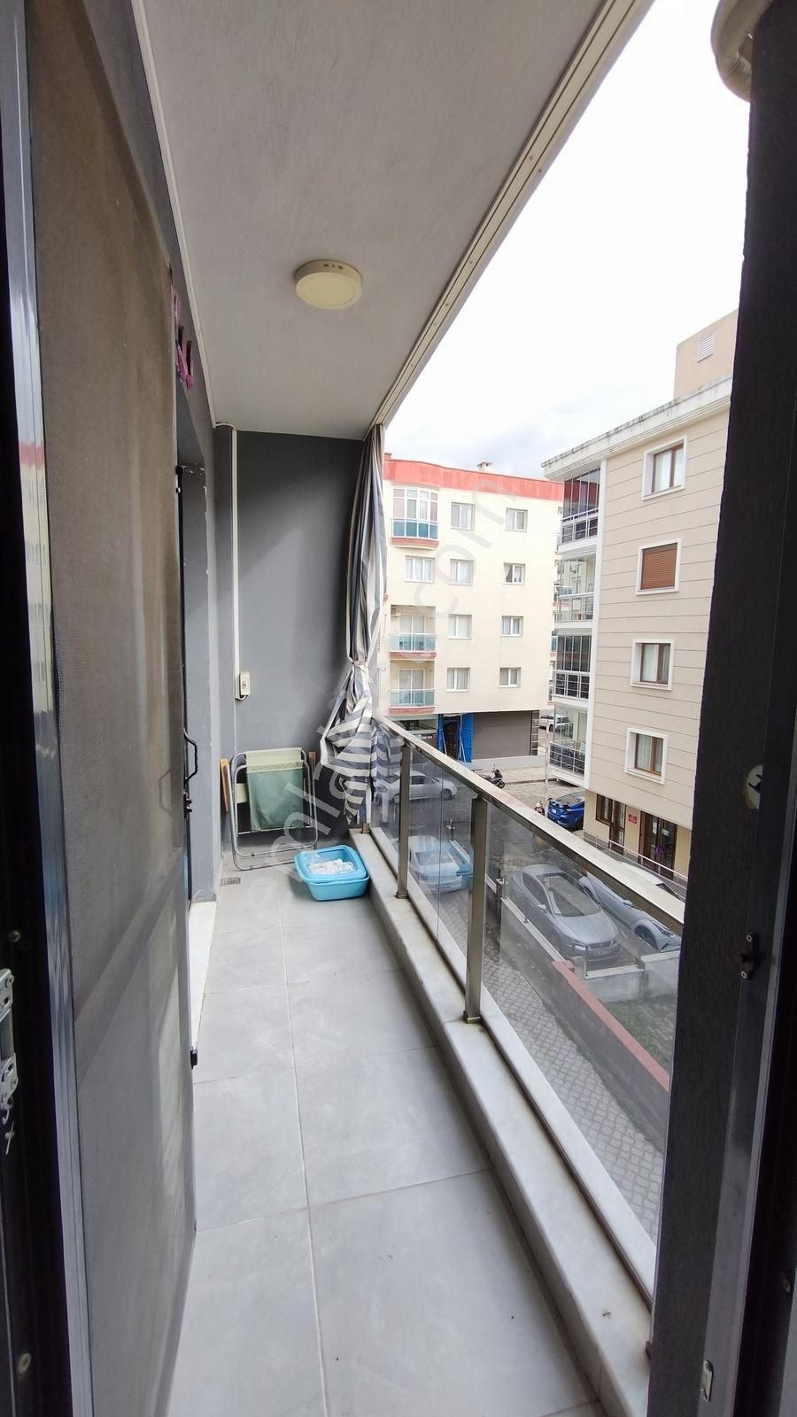 Bornova Aşıkveysel Rekreasyon Alanı 6 Yaşında 2+1 Kiralık Daire - Görsel 4