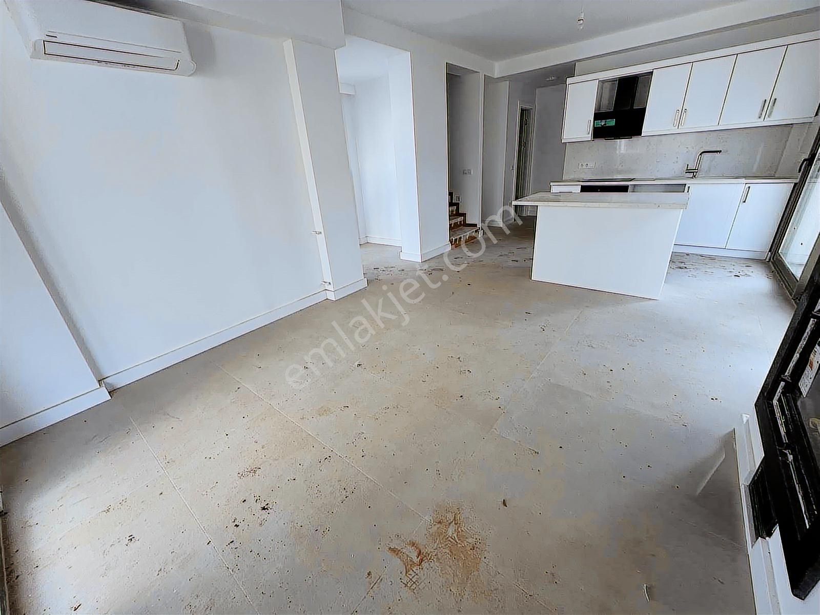 Gümüşlük Merkezde Müstakil Eşyasız 3+1 Kiralık Villa - Görsel 16