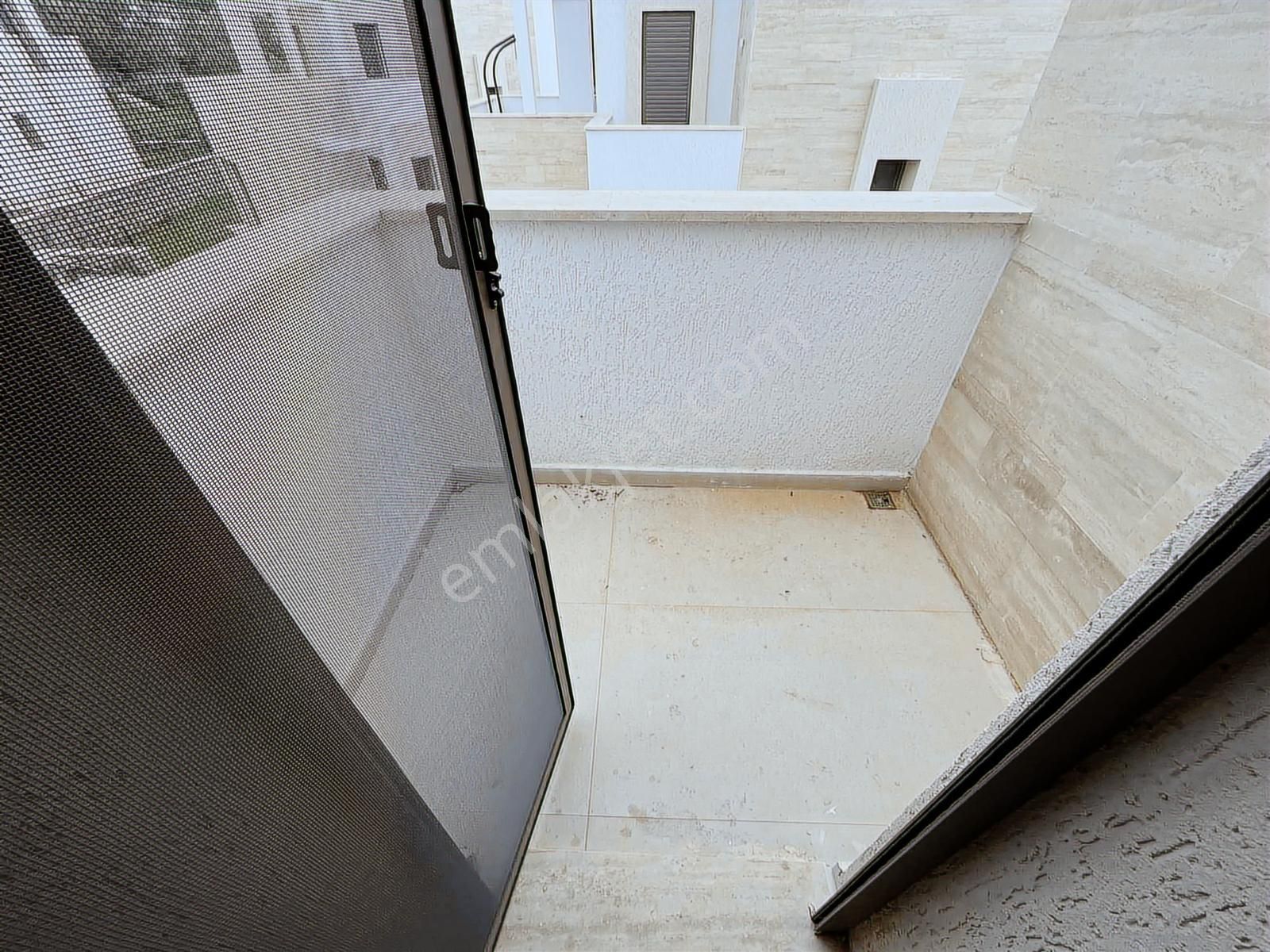 Gümüşlük Merkezde Müstakil Eşyasız 3+1 Kiralık Villa - Görsel 34