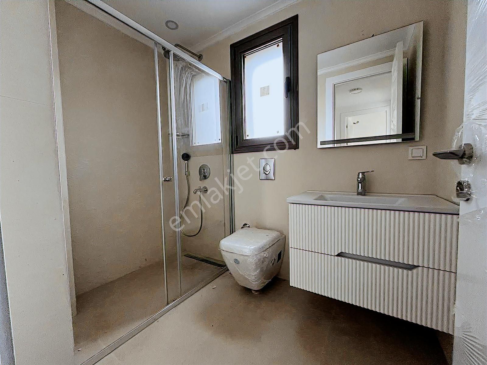 Gümüşlük Merkezde Müstakil Eşyasız 3+1 Kiralık Villa - Görsel 23