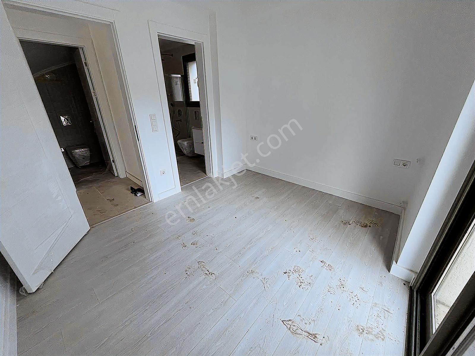 Gümüşlük Merkezde Müstakil Eşyasız 3+1 Kiralık Villa - Görsel 21