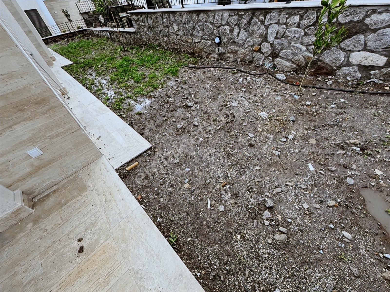 Gümüşlük Merkezde Müstakil Eşyasız 3+1 Kiralık Villa - Görsel 12