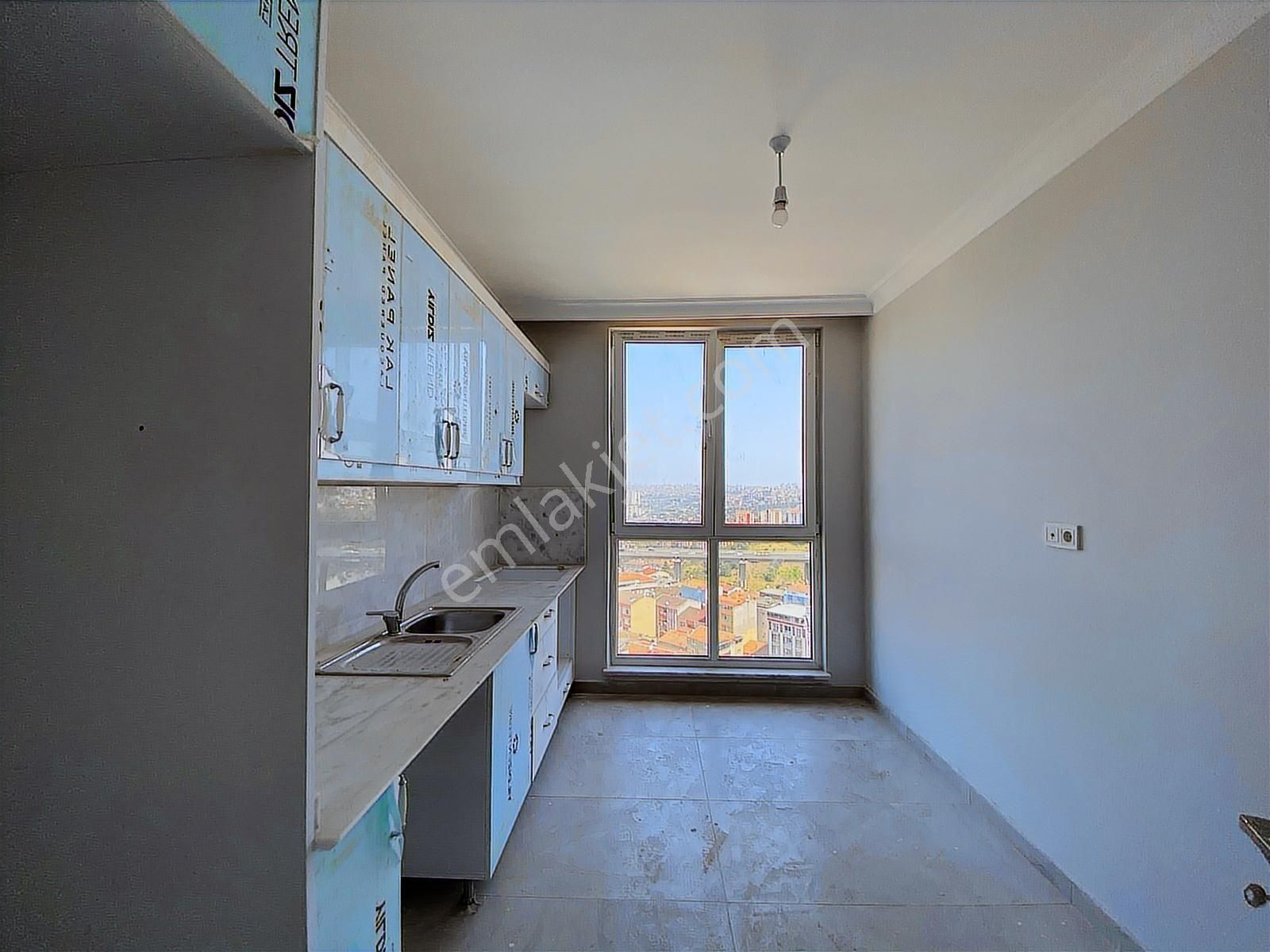 Kağıthane Metropark Residence Manzaralı Lüks 4+1 Teraslı Dubleks - Görsel 3