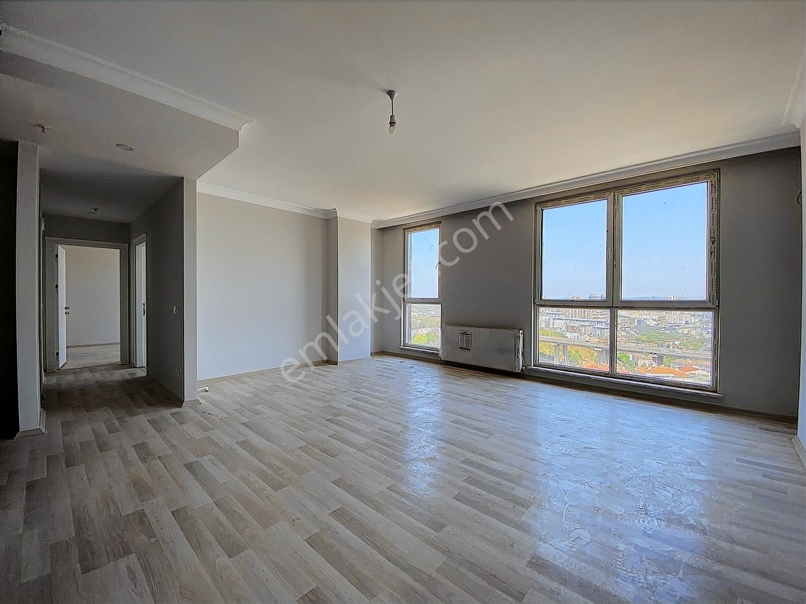 Kağıthane Metropark Residence Manzaralı Lüks 4+1 Teraslı Dubleks