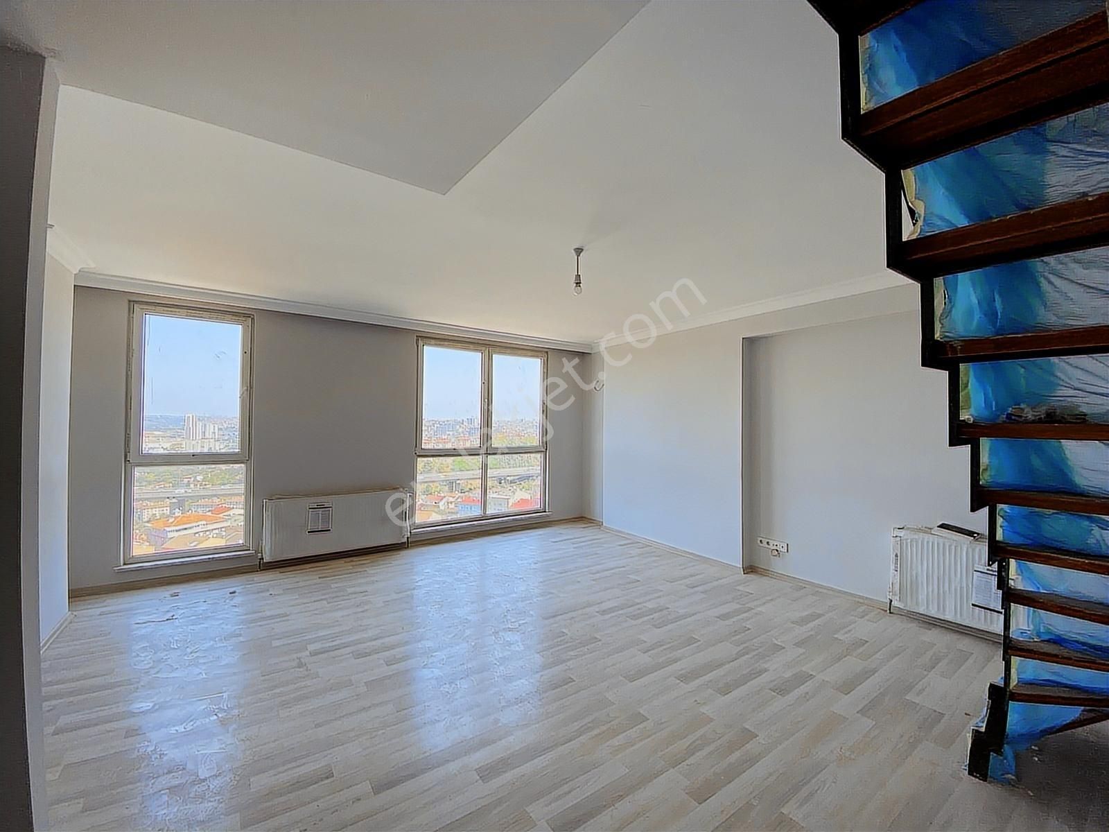 Kağıthane Metropark Residence Manzaralı Lüks 4+1 Teraslı Dubleks - Görsel 11