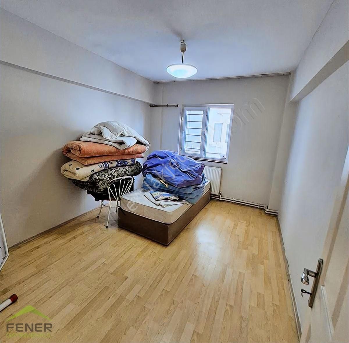 Ulusda Doğalgazlı 1.kat 3+1 - Görsel 23