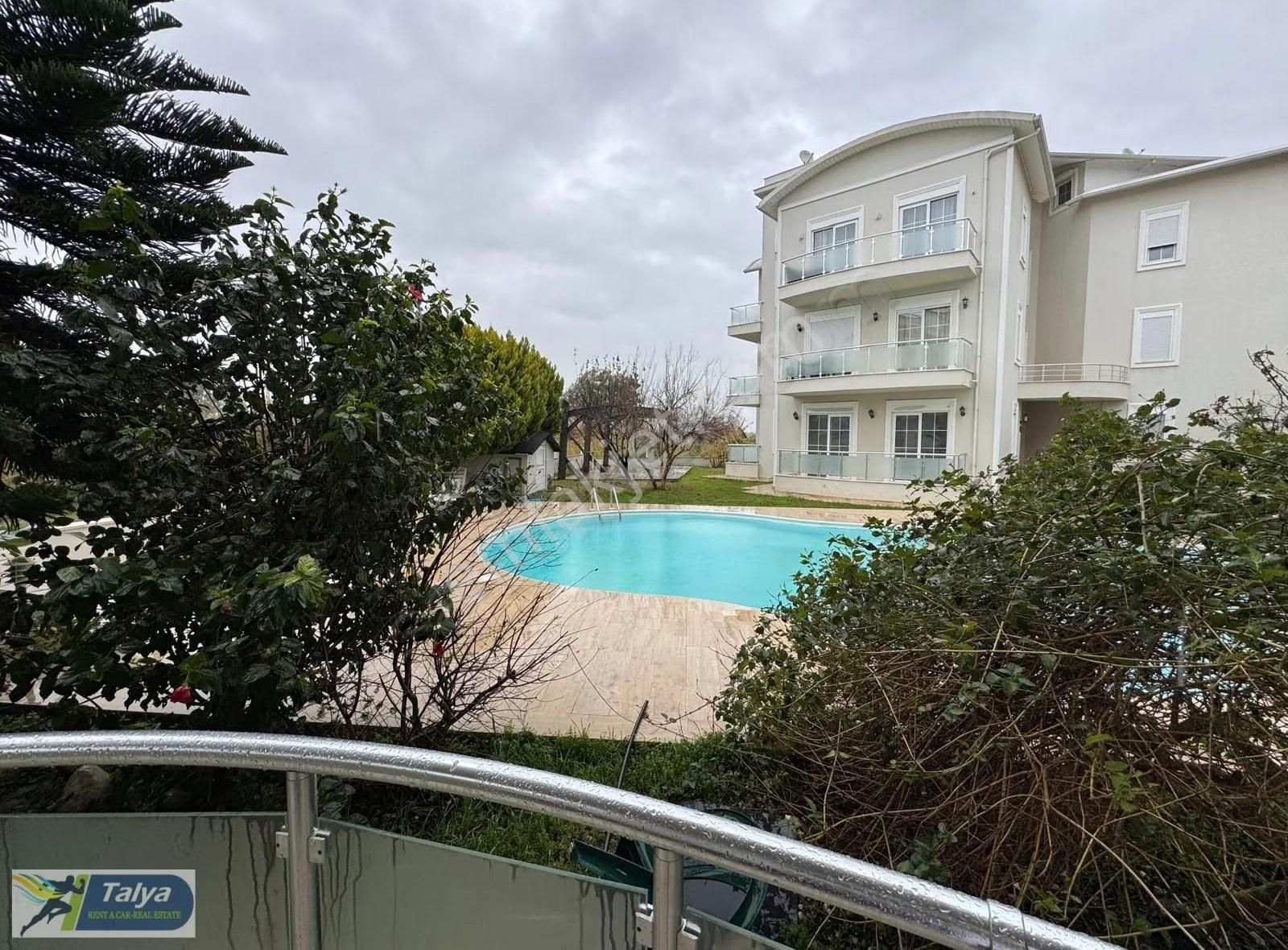 Belek Merkezde Güvenlikli Site İçerisinde Havuzlu 3+1 Geniş Satı