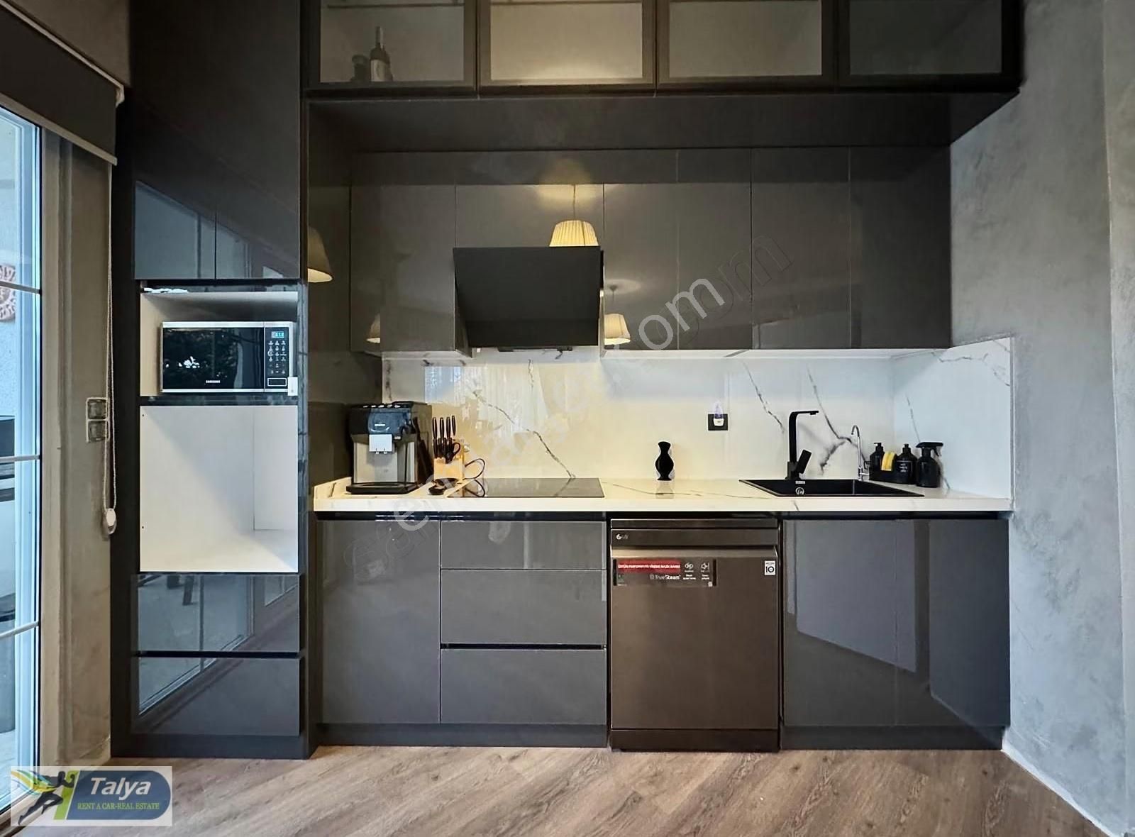 Belek Merkezde Güvenlikli Site İçerisinde Havuzlu 3+1 Geniş Satı - Görsel 2