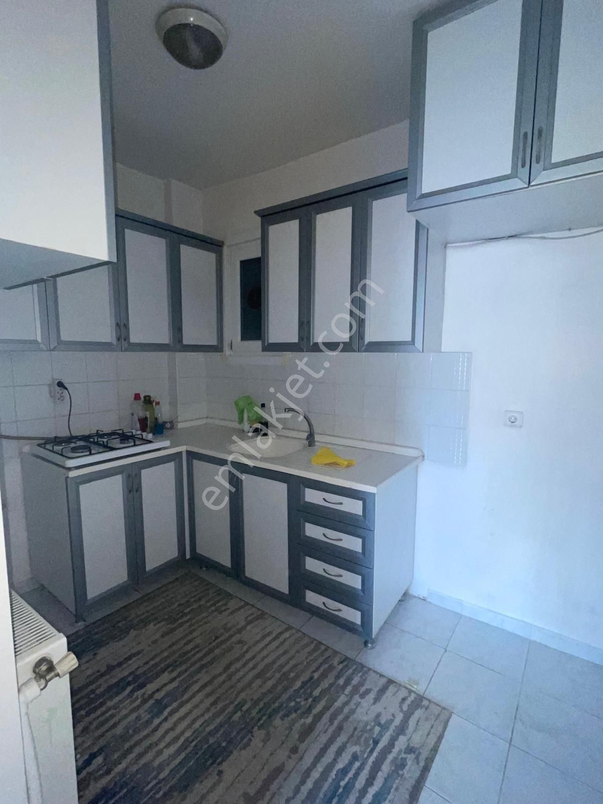 Sahibinden Bakırköy Osmaniye Satılık Geniş-ferah 1+1 Daire - Görsel 7