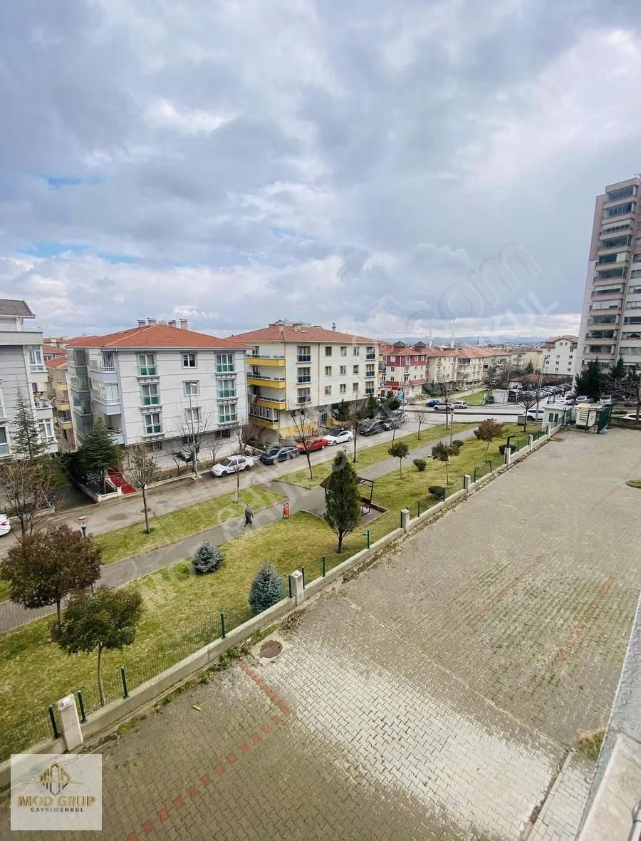 Eryaman Zirve Loft Da 24 Saat Güvenlikli ''eşyalı '' 1+1 Daire - Görsel 4